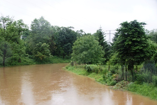 W Legnicy trwa pogotowie przeciwpowodziowe.  Prezydent zwołał posiedzenie Sztabu Zespołu Zarządzania Kryzysowego